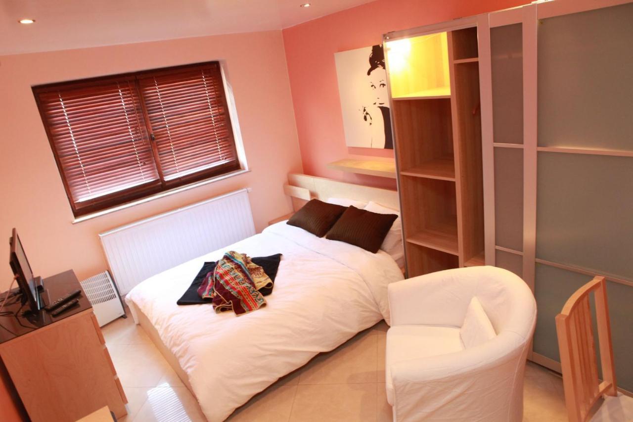 Anderlecht Residence La Fraisiere מראה חיצוני תמונה
